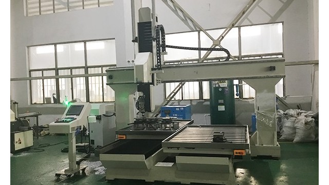 型材加工中心BT40 型材加工中心BT40