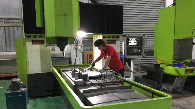 攪拌摩擦焊原理和步驟-科鼎數(shù)控 摩擦焊原理和步驟-科鼎數(shù)控
