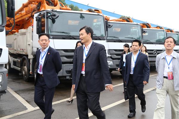 余津勃參加加強產融學合作、推進湖南“十三五”發展座談會