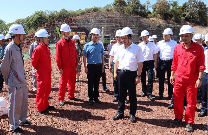 2022年8月，湖南省人民政府黨組成員、副省長秦國文到公司承建的衡陽天然氣支線管道工程項目調研