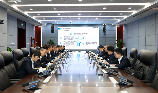 莫鼎革到天辰公司調研指導工作