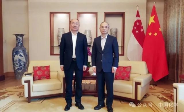 莫鼎革與中國(guó)駐新加坡大使曹忠明舉行會(huì)談并在新開(kāi)展系列商務(wù)活動(dòng)